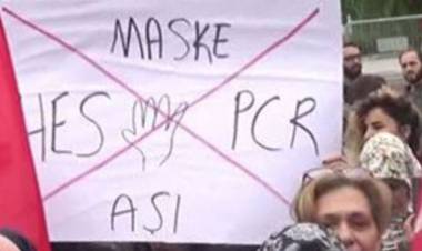 Aşı karşıtlarından İzmir'de miting!