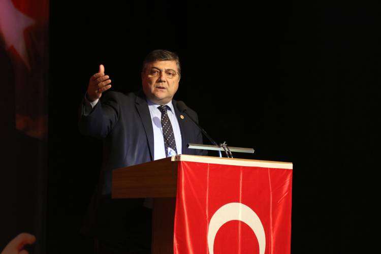 CHP'li Sındır: Tarım makinaları imalat sektörü eriyor!