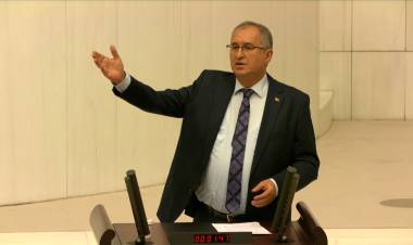 CHP’li Sertel'den Karaburun Kaymakamına tepki:  Abdülhamit sansüründen beter!