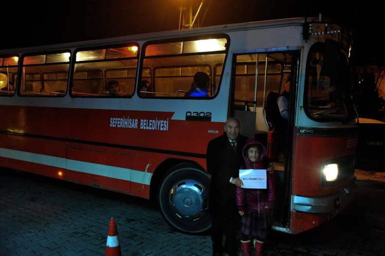 Başkan Soyer'den "sabit saat" uygulamasına tepki, AK Parti'li Sürekli'den savunma