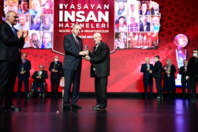 'Son karabatak' Araç'a Erdoğan'dan ödül