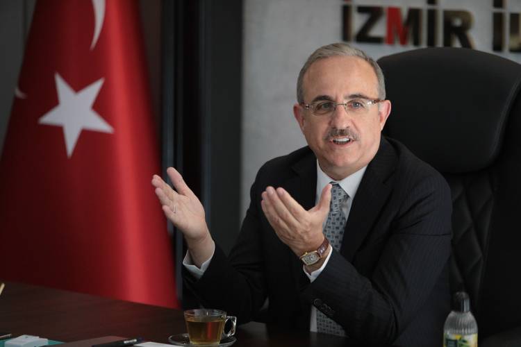 AK Partili Sürekli'den CHP'ye sert deprem konutu yanıtı