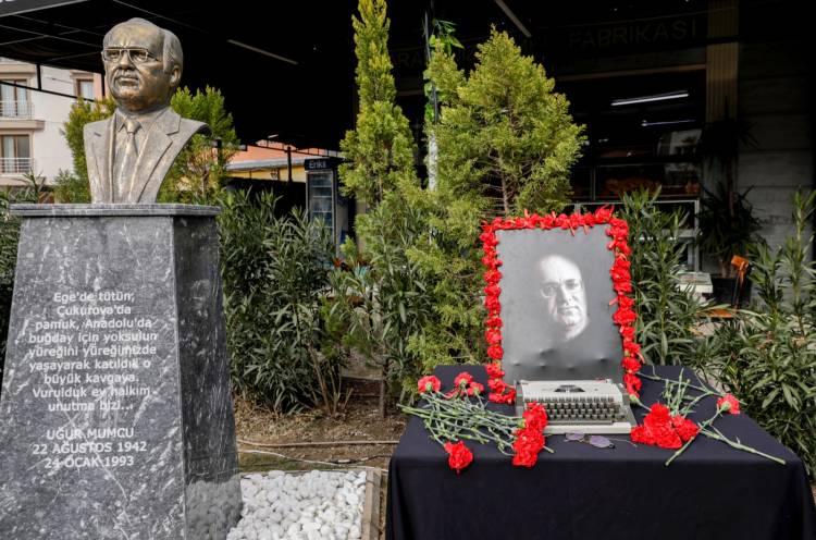 İzmir Uğur Mumcu'yu unutmadı...