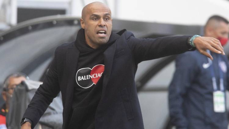 Altay'da bir ayrılık daha!