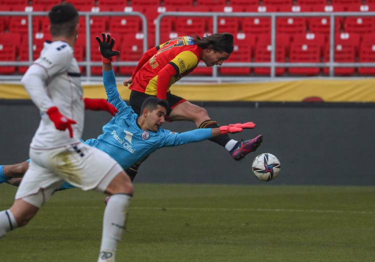 Göz-Göz, Altınordu'yu 1-0 yendi