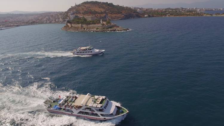 Ege'de iki yıl aradan sonra feribot seferleri başlıyor