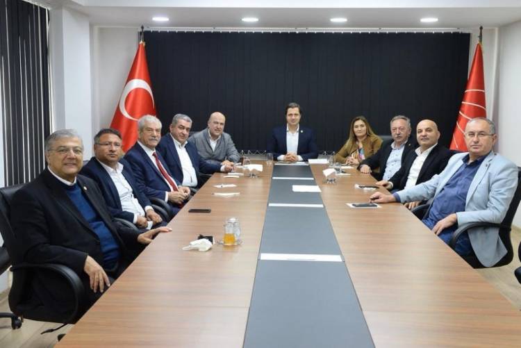 CHP İzmir'de koronavirüs paniği!