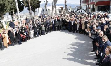 AK Partili Sürekli: Menemen, bizimle hak ettiğini buluyor