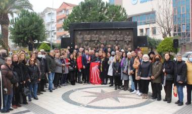 CHP Konak'tan "ilaç yokluğu" tepkisi