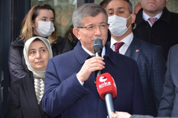 Davutoğlu İzmir'de: ‘Karanlığın ardından güneş doğacak’