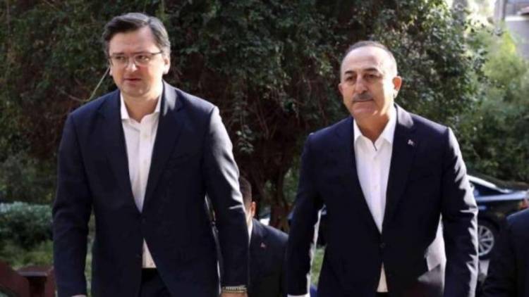 Çavuşoğlu Lavrov'dan sonra Kuleba ile bir araya geldi
