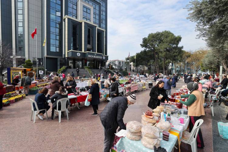 Üretici Kadınlar Pazarı’na büyük ilgi