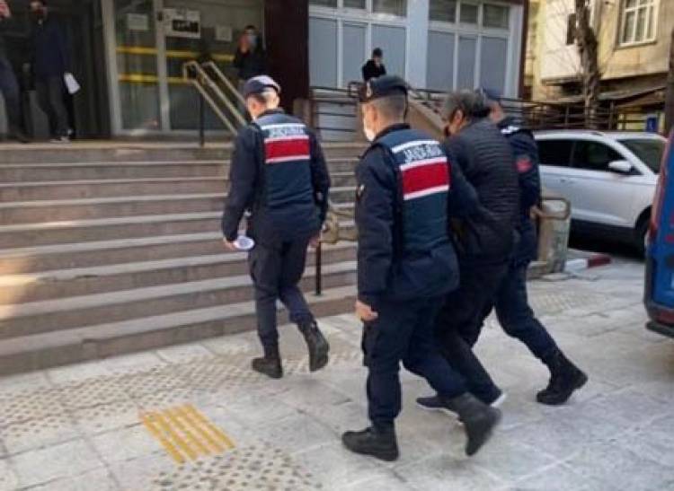 PKK üyesi otoyol gişesinde yakalandı!