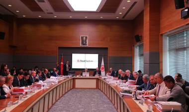 CHP'li Sertel: Aynı krediyi bize de verin!
