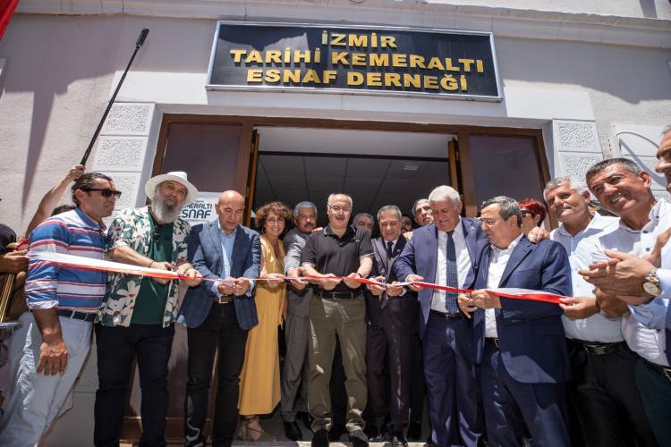 “Kemeraltı İzmir'in kalbi ve can damarıdır”