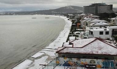 Dolu Yağışı Bastırdı İzmir Beyaza Büründü