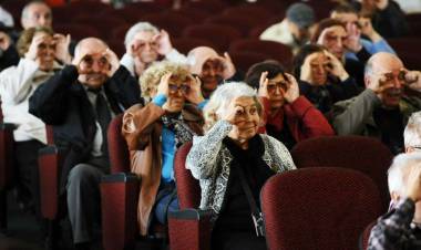 Karşıyaka'da Parkinson Hastaları Unutulmadı!