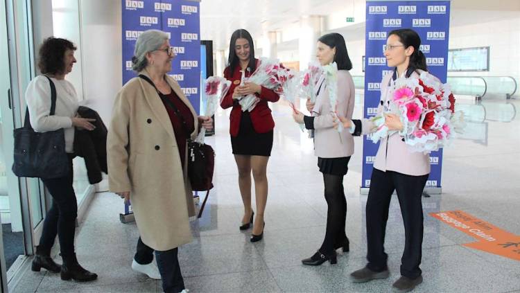 İzmir Paris Arası İlk Uçuş!
