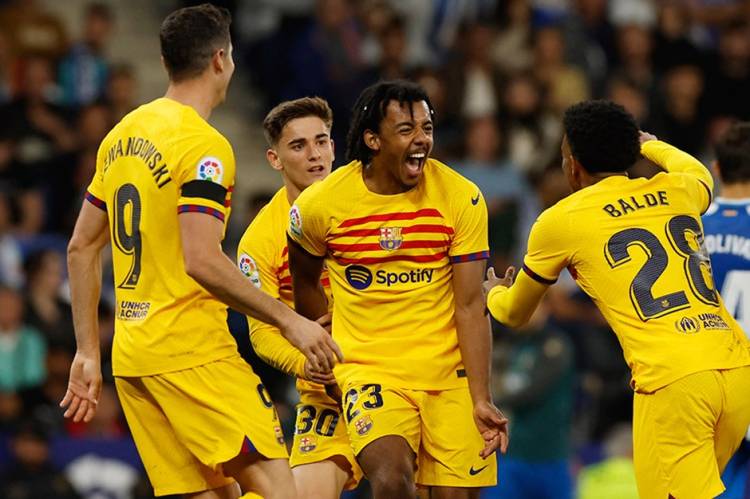 Barcelona La Liga' da Şampiyon Oldu!