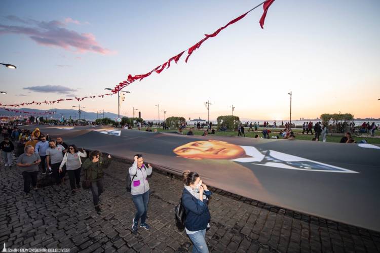 İzmir 19 Mayıs Coşkusunu Dolu Dolu Yaşayacak!