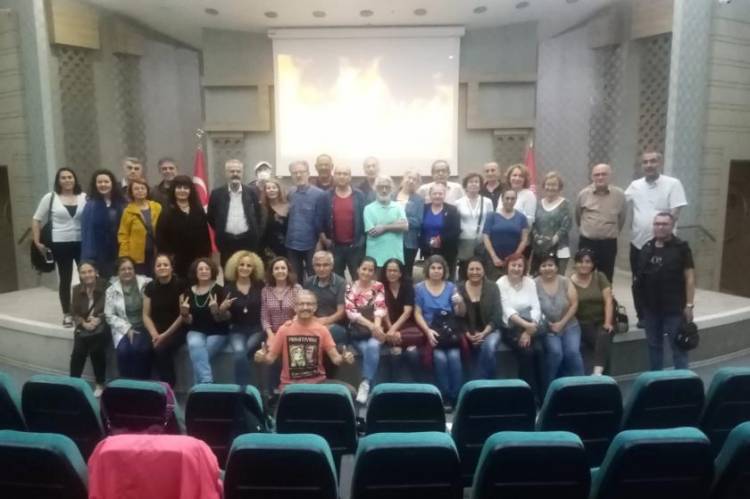 Unutma Belgeseli İzmir'i Dolaşıyor!