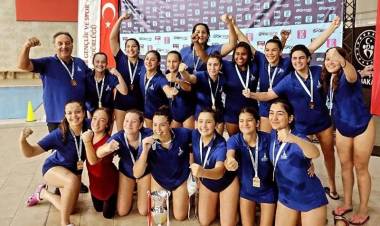 İzmir Büyükşehir Belediyesi Su Topunda Avrupa Sahnesinde!