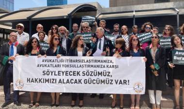 Avukatlar Adli Yıl Açılışında Taleplerini Yineledi!