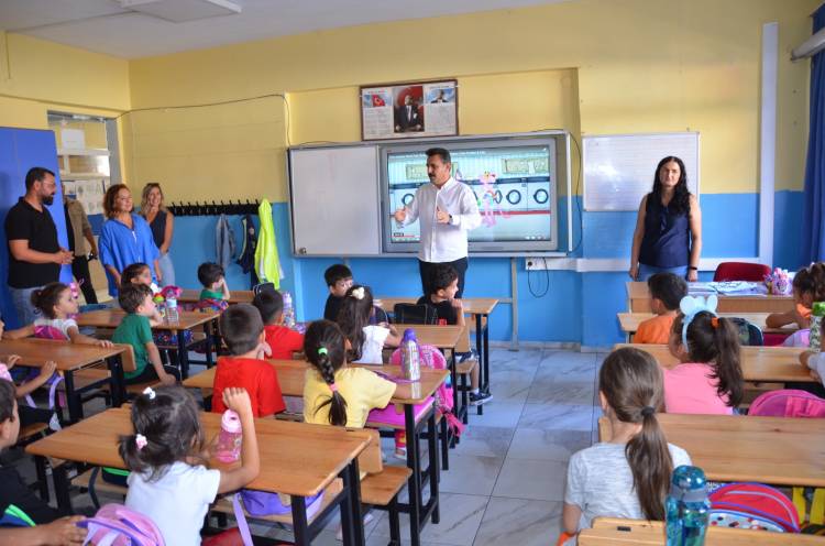 Dikili Belediyesi’nden Eğitime Destek!