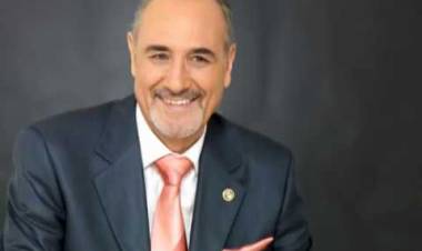 SİYASET OKULLARINDA DERS OLARAK OKUTULACAK BÜYÜK TECRÜBE; DR. SABRİ DEMİRDÖĞEN