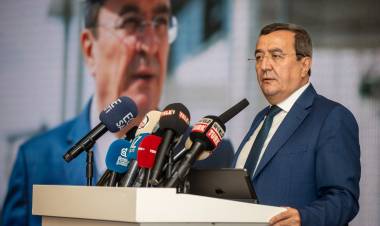 BAŞKAN ABDÜL BATUR KONAK’TA HİZMET DOLU DÖRT BUÇUK YILINI ANLATTI