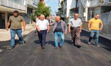 Karabağlar'da asfaltlamalar Devam Ediyor