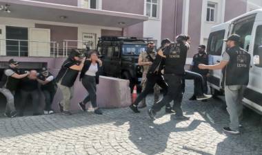 HDP İzmir İl Başkanı, Eş Başkanı ve Buca İlçe Başkanı Adliyeye Sevk Edildi