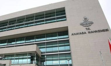 Anayasa Mahkemesinden 3 partiye kapama kararı