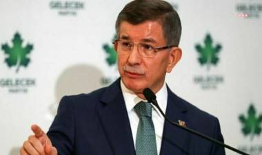 Davutoğlu'ndan Bahçeli'ye Destek: "Takdirle Karşılıyor, Destekliyorum"