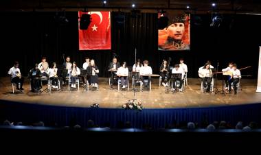 Narlıdere'de Cumhuriyetin 100. Yılı "Çocuklarımızın Sesi" Konseriyle Kutlandı