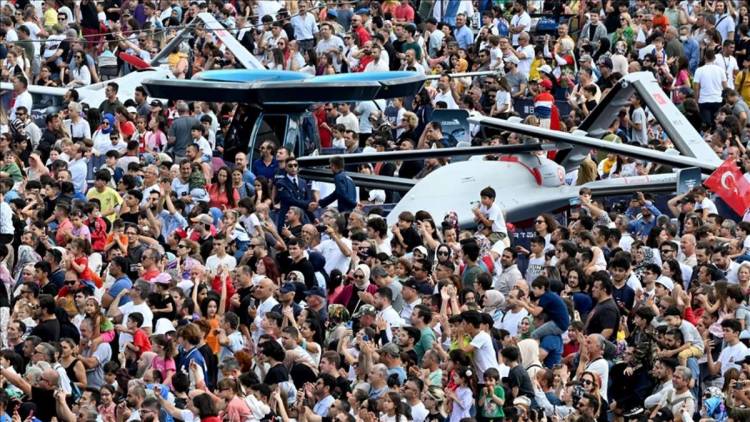 TEKNOFEST İzmir'i 1 Milyon 100 Bin Kişi Ziyaret Etti!