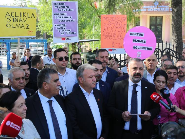 CHP İzmir İl Başkanlığı Üniversite Yemek Ücretlerine Yapılan Zamları Protesto Etti
