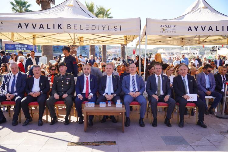 18. AYVALIK ULUSLARARASI ZEYTİN HASAT FESTİVALİ BAŞLADI