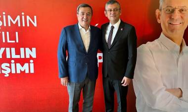 Abdül Batur, Özgür Özel'e İlk Ziyaretini Gerçekleştirdi
