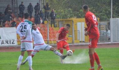 Kaf-kaf gol düellosunda galip